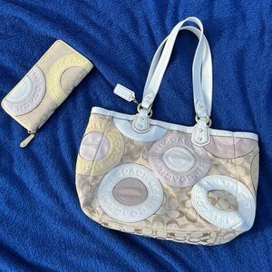 Coach Cream and Beige Tote Bag with Signature Pattern